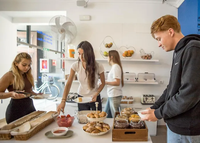 Хостел River *